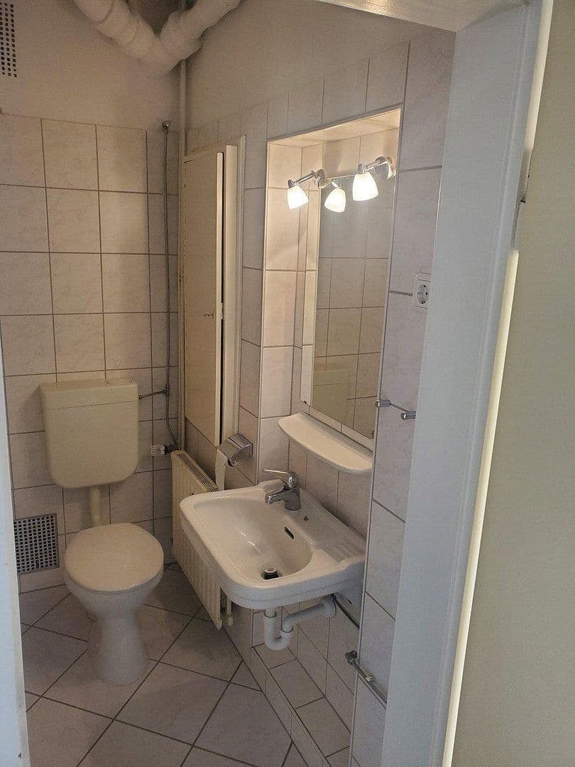 Pronájem bytu 3+1 12 m², Osnabrück, Dolní Sasko Pronájem bytu 3+1 12 m², Osnabrück, Dolní Sasko