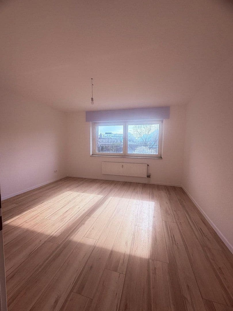 Pronájem bytu 3+1 109 m², Kurfürstenwall 9-11, Recklinghausen, Severní Porýní-Vestfálsko Pronájem bytu 3+1 109 m², Kurfürstenwall 9-11, Recklinghausen, Severní Porýní-Vestfálsko