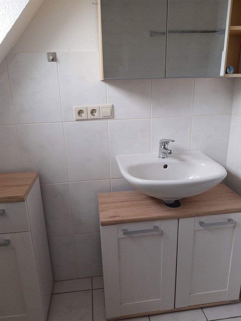 Pronájem bytu 3+1 70 m², Landau, Porýní-Falc Pronájem bytu 3+1 70 m², Landau, Porýní-Falc