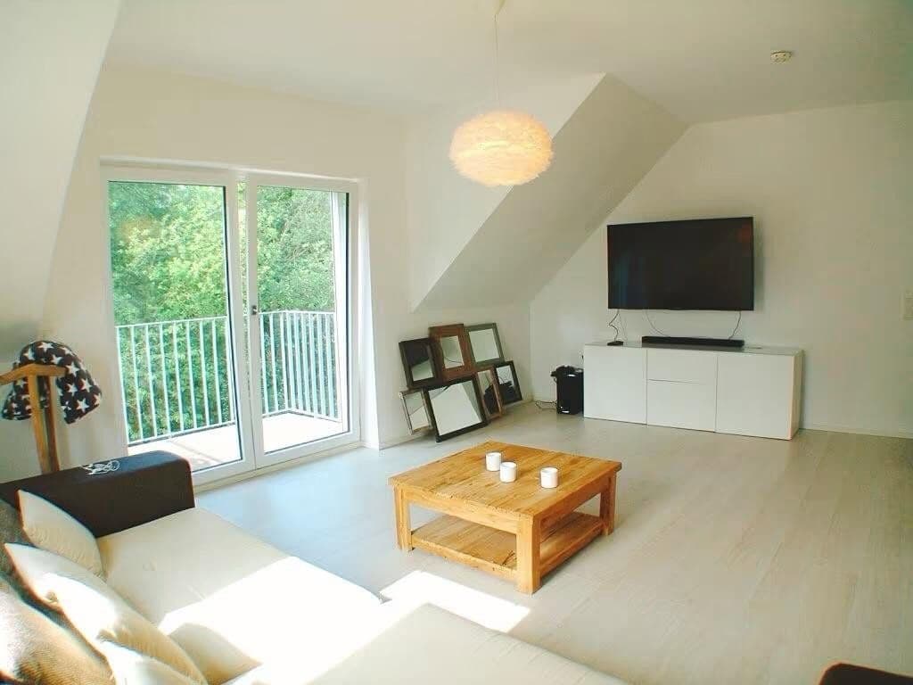 Pronájem bytu 2+1 75 m², Bruchköbel, Hessen Pronájem bytu 2+1 75 m², Bruchköbel, Hessen