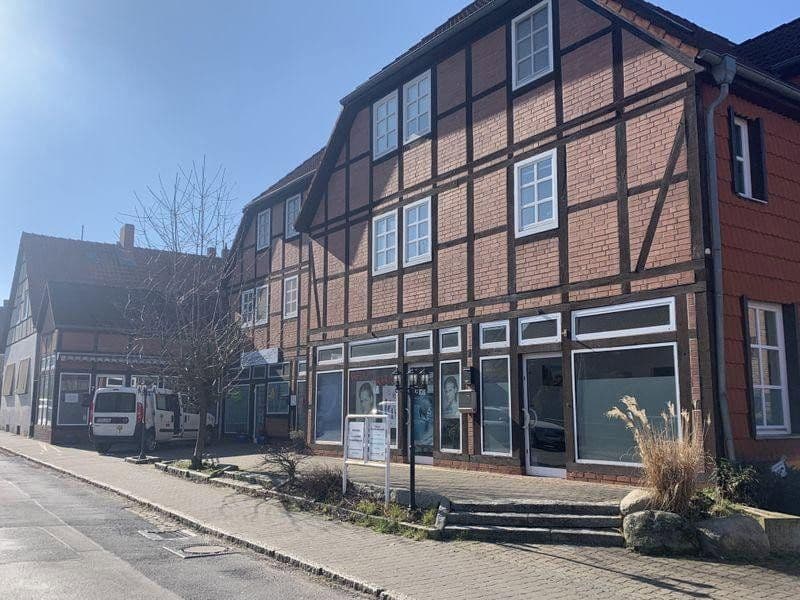 Prodej bytu 3+1 102 m², Hirtenstrasse 7, Wennigsen (Deister), Dolní Sasko Prodej bytu 3+1 102 m², Hirtenstrasse 7, Wennigsen (Deister), Dolní Sasko