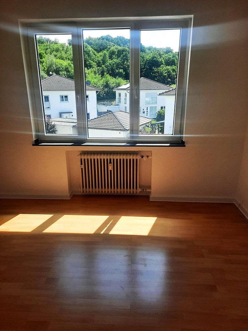 Pronájem bytu 4+1 111 m², Talstr. 2, Castrop-Rauxel, Severní Porýní-Vestfálsko Pronájem bytu 4+1 111 m², Talstr. 2, Castrop-Rauxel, Severní Porýní-Vestfálsko