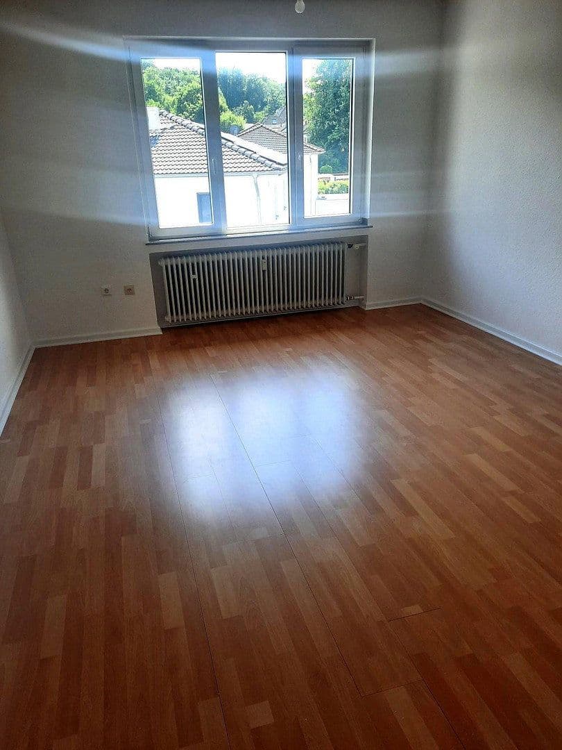 Pronájem bytu 4+1 111 m², Talstr. 2, Castrop-Rauxel, Severní Porýní-Vestfálsko Pronájem bytu 4+1 111 m², Talstr. 2, Castrop-Rauxel, Severní Porýní-Vestfálsko