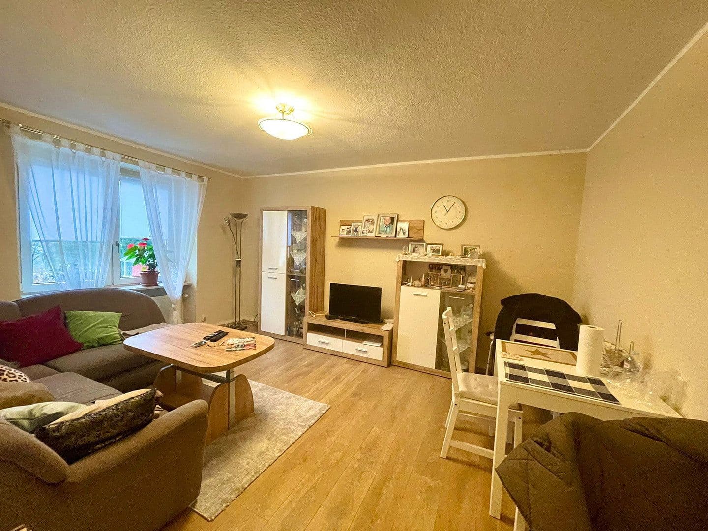 Pronájem bytu 2+1 43 m², Grillparzerweg 41, Wuppertal, Severní Porýní-Vestfálsko Pronájem bytu 2+1 43 m², Grillparzerweg 41, Wuppertal, Severní Porýní-Vestfálsko