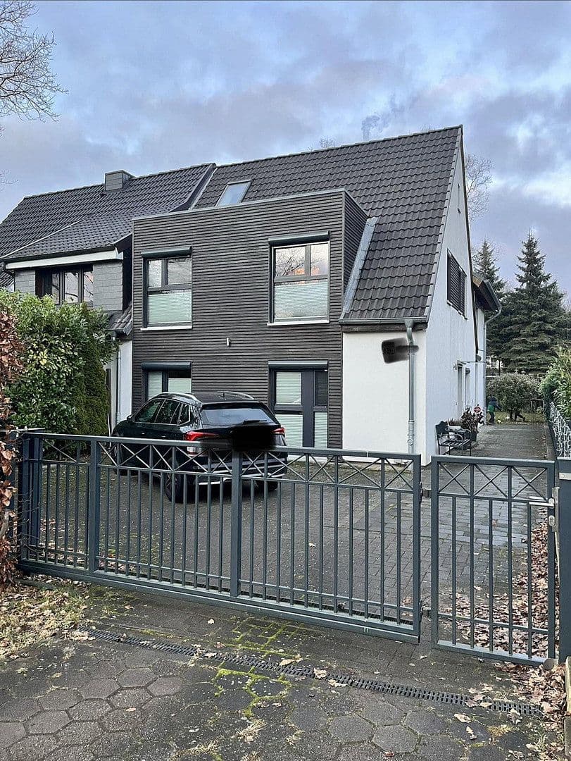 Pronájem domu 135 m², pozemek 450 m², Hamburg, Hamburg Pronájem domu 135 m², pozemek 450 m², Hamburg, Hamburg