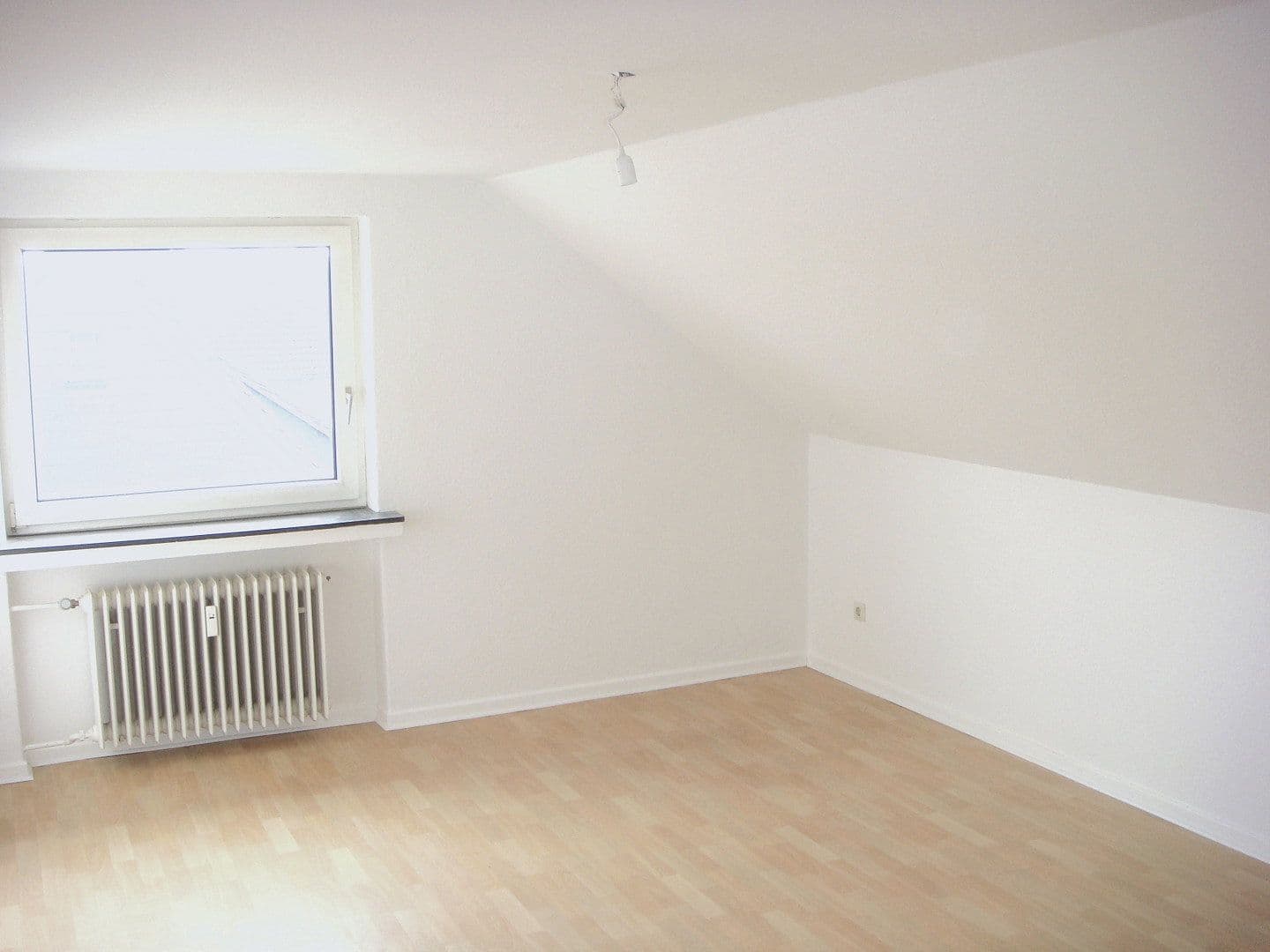 Pronájem bytu 3+1 80 m², Hohes Feld, Uetze, Dolní Sasko Pronájem bytu 3+1 80 m², Hohes Feld, Uetze, Dolní Sasko