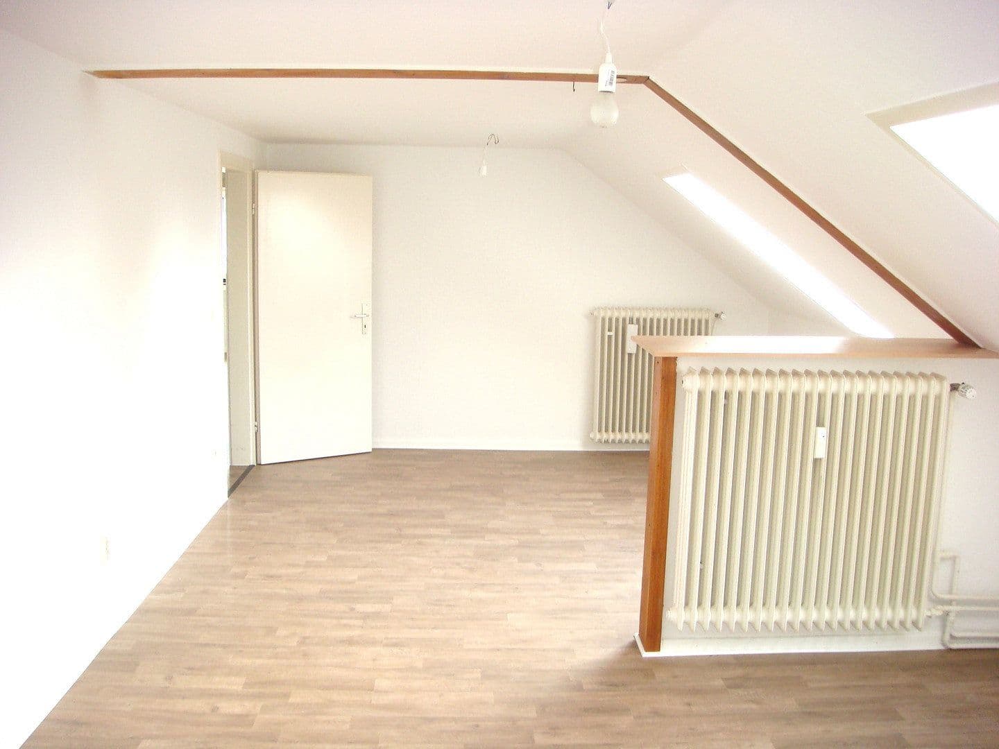 Pronájem bytu 3+1 80 m², Hohes Feld, Uetze, Dolní Sasko Pronájem bytu 3+1 80 m², Hohes Feld, Uetze, Dolní Sasko
