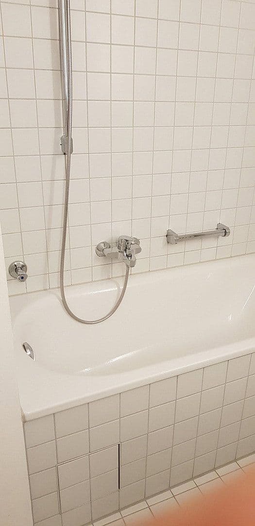 Prodej bytu 2+kk 70 m², Ob der Linden 18, Niefern-Öschelbronn, Bádensko-Württembersko Prodej bytu 2+kk 70 m², Ob der Linden 18, Niefern-Öschelbronn, Bádensko-Württembersko