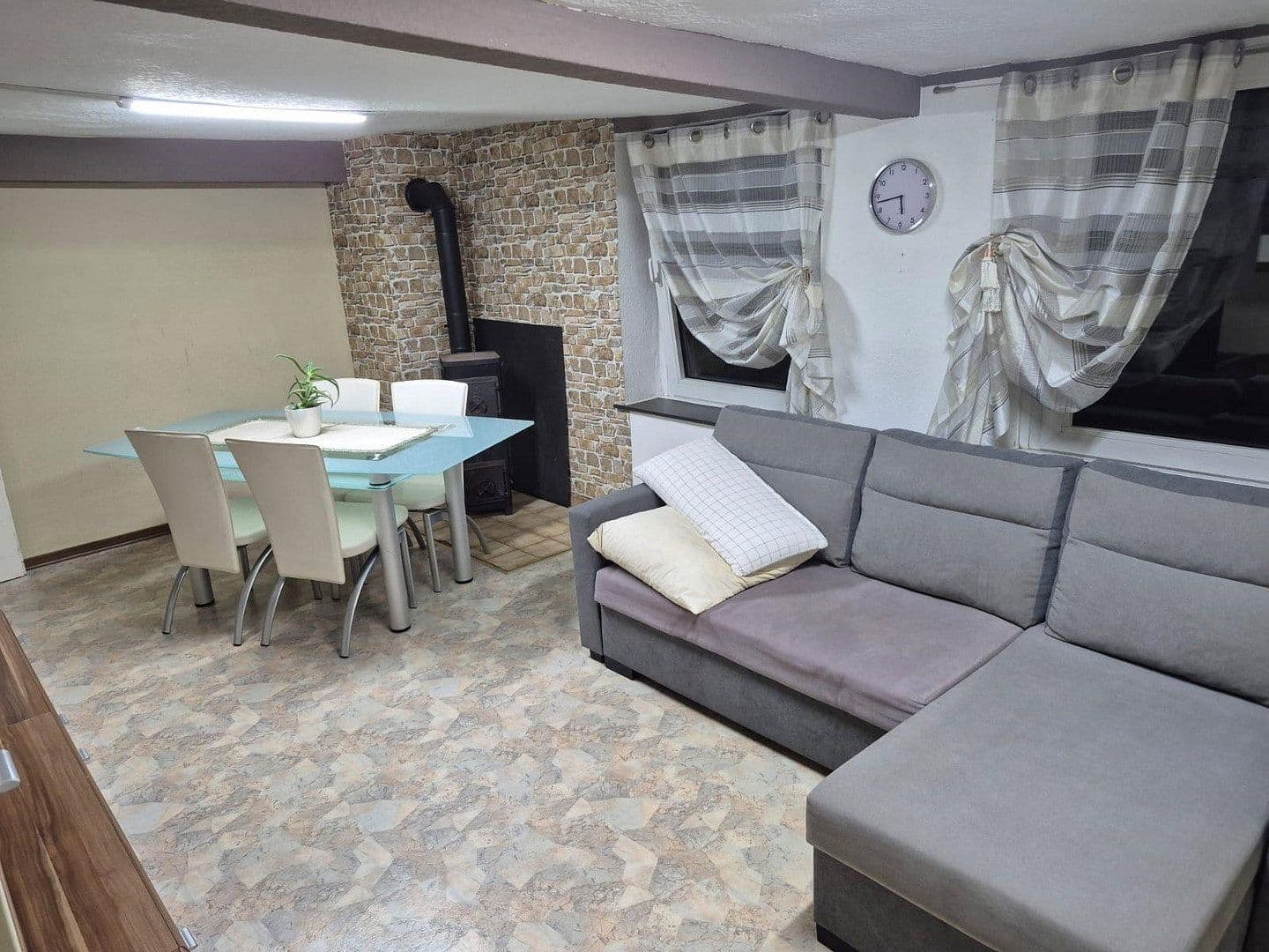 Prodej domu 121 m², pozemek 1.767 m², Altlay, Porýní-Falc Prodej domu 121 m², pozemek 1.767 m², Altlay, Porýní-Falc