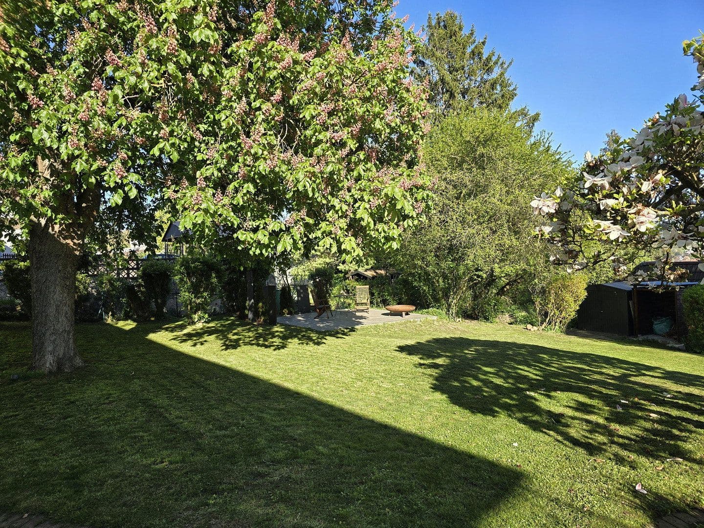 Prodej domu 240 m², pozemek 1.500 m², Hans-Staden-Allee 6, Homberg (Efze), Hessen Prodej domu 240 m², pozemek 1.500 m², Hans-Staden-Allee 6, Homberg (Efze), Hessen