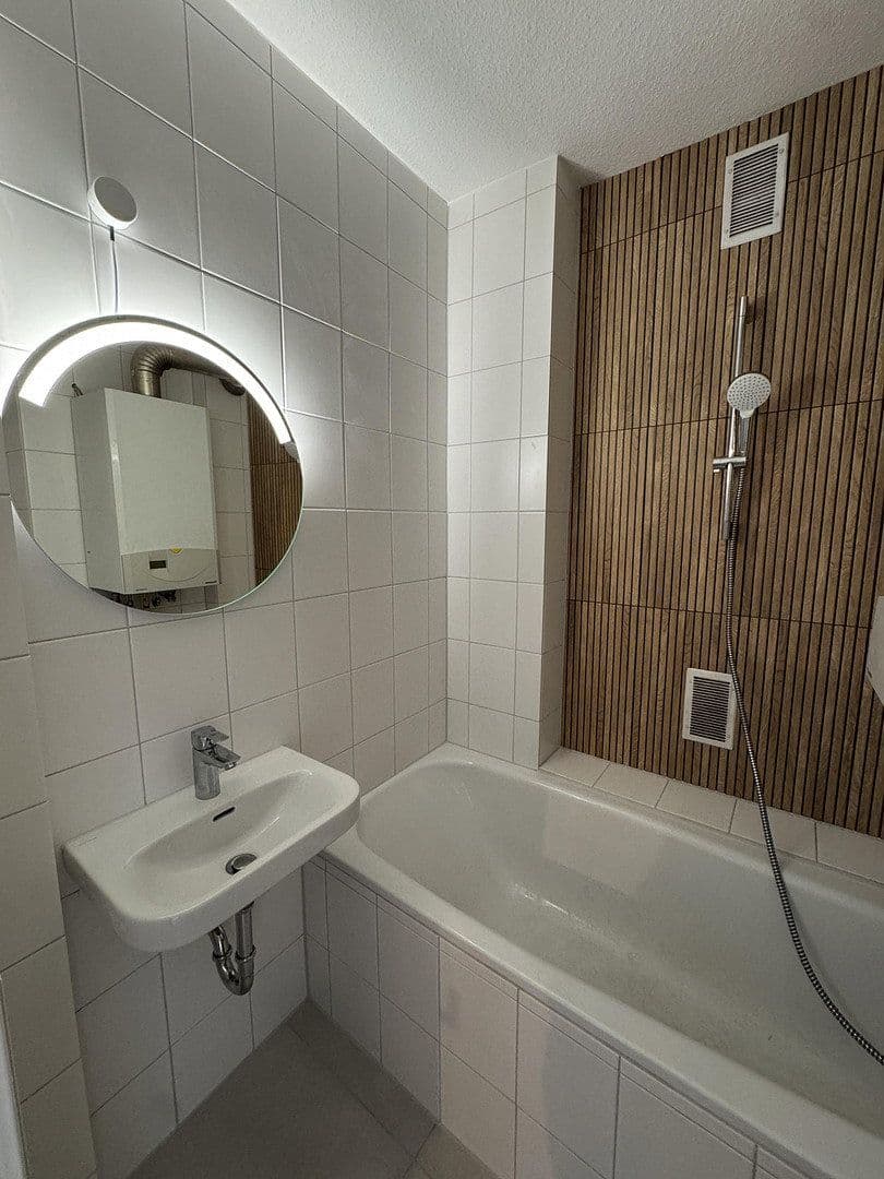 Pronájem bytu 4+1 25 m², Mainz, Porýní-Falc Pronájem bytu 4+1 25 m², Mainz, Porýní-Falc