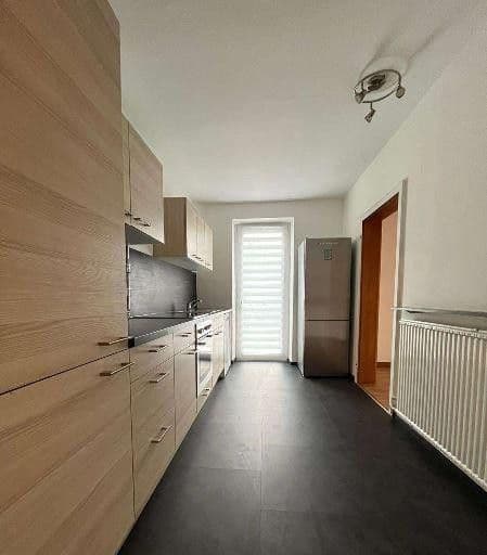 Pronájem bytu 5+1 130 m², Neue Bergstraße 23, Landshut, Bavorsko Pronájem bytu 5+1 130 m², Neue Bergstraße 23, Landshut, Bavorsko