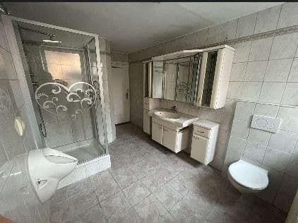 Pronájem bytu 5+1 130 m², Neue Bergstraße 23, Landshut, Bavorsko Pronájem bytu 5+1 130 m², Neue Bergstraße 23, Landshut, Bavorsko