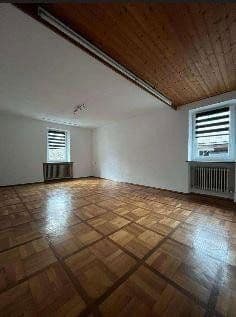 Pronájem bytu 5+1 130 m², Neue Bergstraße 23, Landshut, Bavorsko Pronájem bytu 5+1 130 m², Neue Bergstraße 23, Landshut, Bavorsko