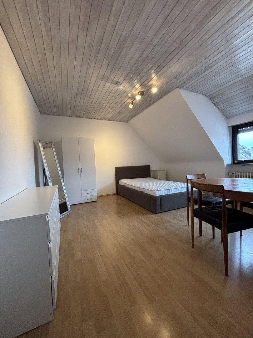 Pronájem bytu 1+1 23 m², Gaishämmer Str. 5, Stuttgart, Bádensko-Württembersko Pronájem bytu 1+1 23 m², Gaishämmer Str. 5, Stuttgart, Bádensko-Württembersko