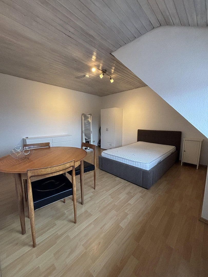 Pronájem bytu 1+1 23 m², Gaishämmer Str. 5, Stuttgart, Bádensko-Württembersko Pronájem bytu 1+1 23 m², Gaishämmer Str. 5, Stuttgart, Bádensko-Württembersko