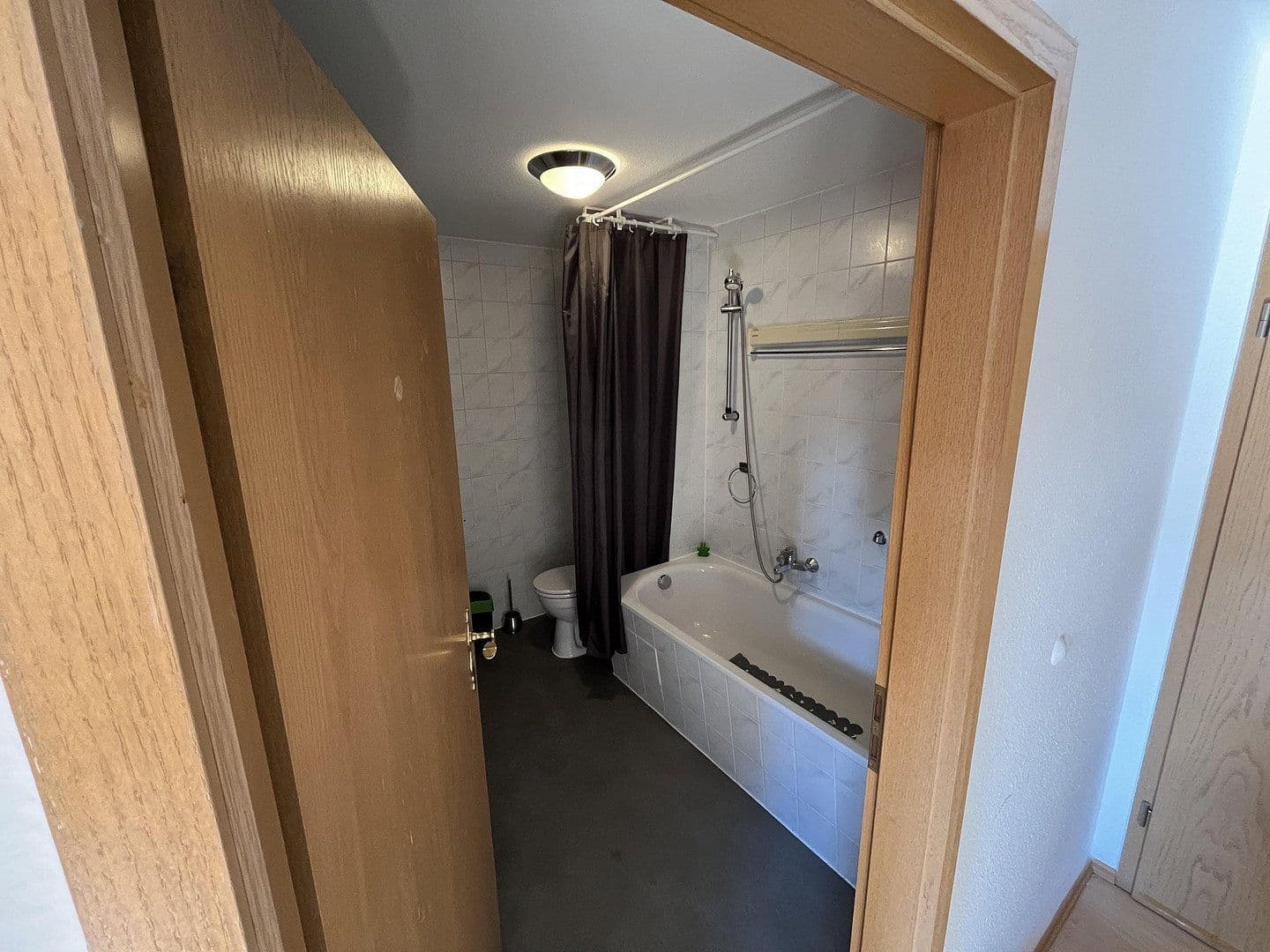 Pronájem bytu 2+1 48 m², Weststraße 36, Chemnitz, Sasko Pronájem bytu 2+1 48 m², Weststraße 36, Chemnitz, Sasko