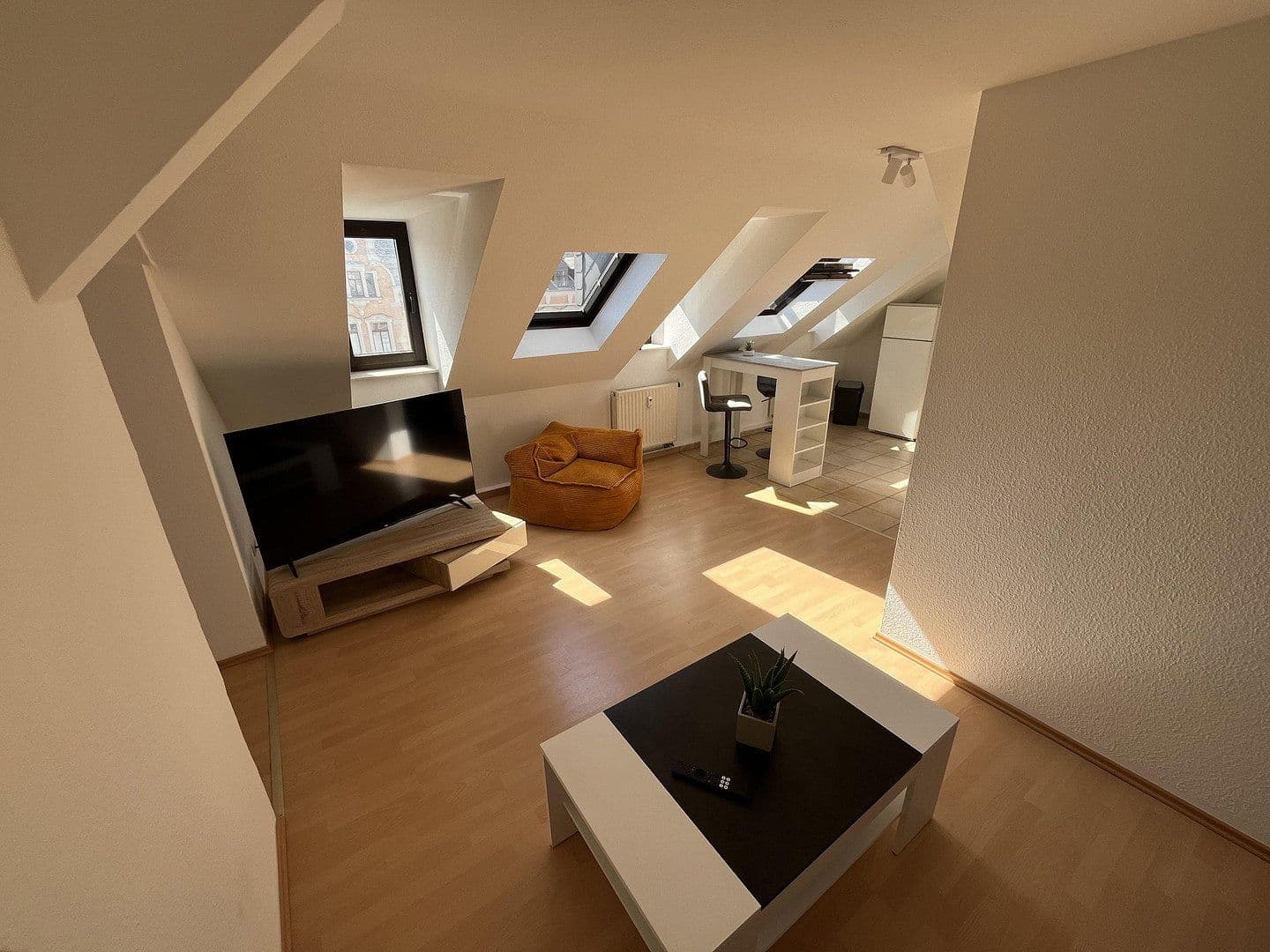 Pronájem bytu 2+1 48 m², Weststraße 36, Chemnitz, Sasko Pronájem bytu 2+1 48 m², Weststraße 36, Chemnitz, Sasko