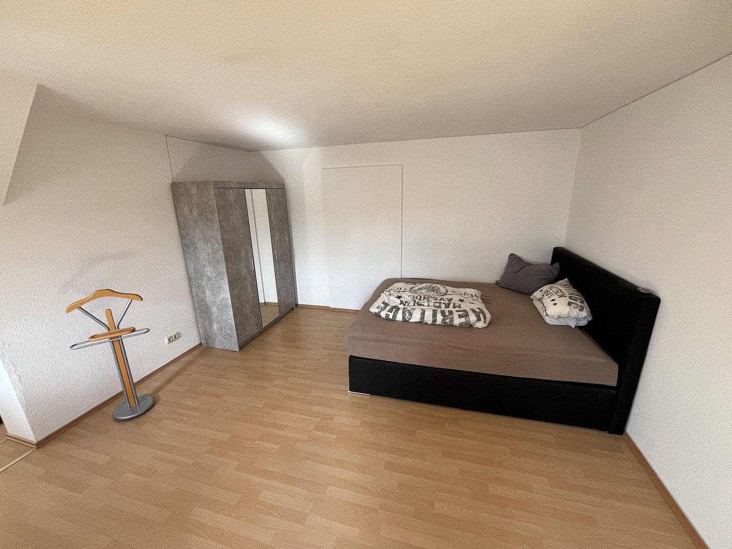 Pronájem bytu 2+1 48 m², Weststraße 36, Chemnitz, Sasko Pronájem bytu 2+1 48 m², Weststraße 36, Chemnitz, Sasko