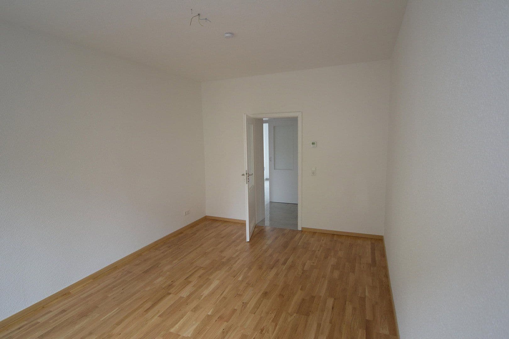 Pronájem bytu 3+1 67 m², Mathildenstraße 24, Nürnberg, Bavorsko Pronájem bytu 3+1 67 m², Mathildenstraße 24, Nürnberg, Bavorsko