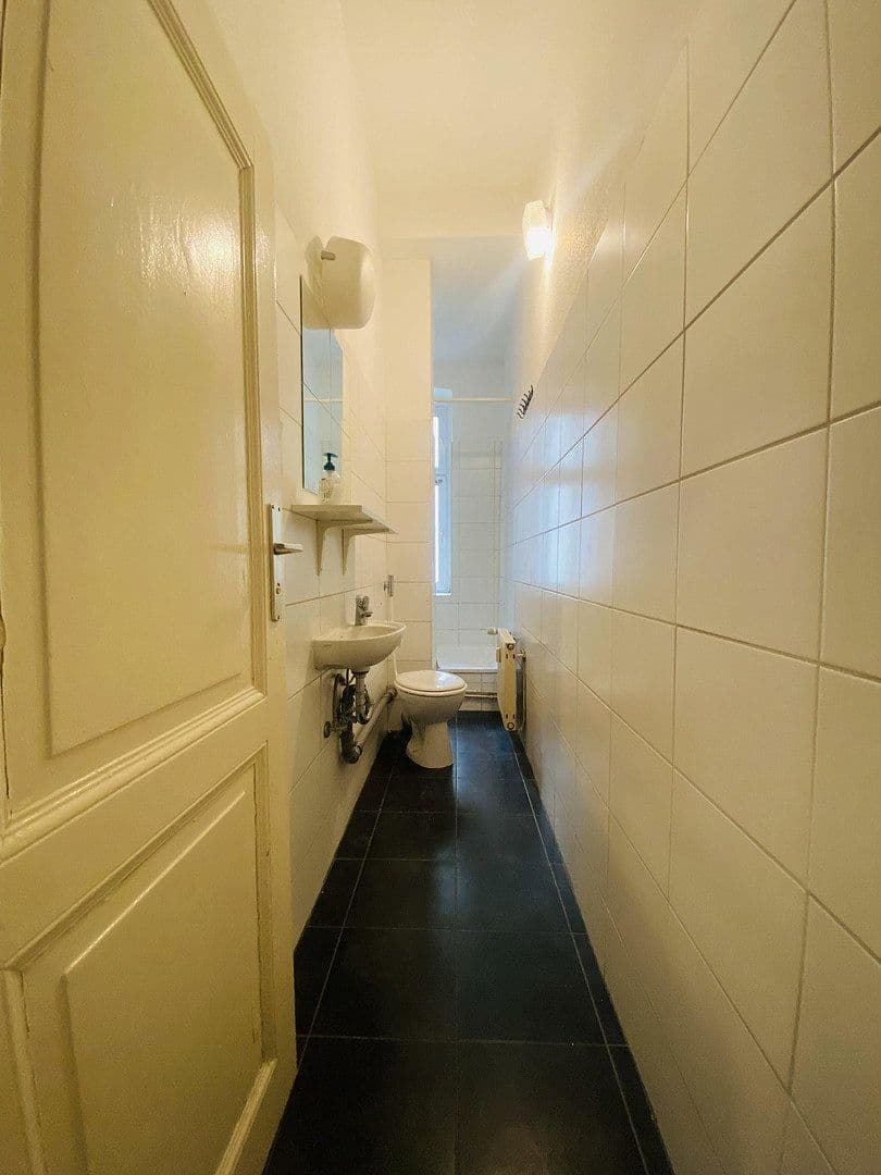 Pronájem bytu 1+1 63 m², Koloniestr. 37, Berlin, Berlín Pronájem bytu 1+1 63 m², Koloniestr. 37, Berlin, Berlín