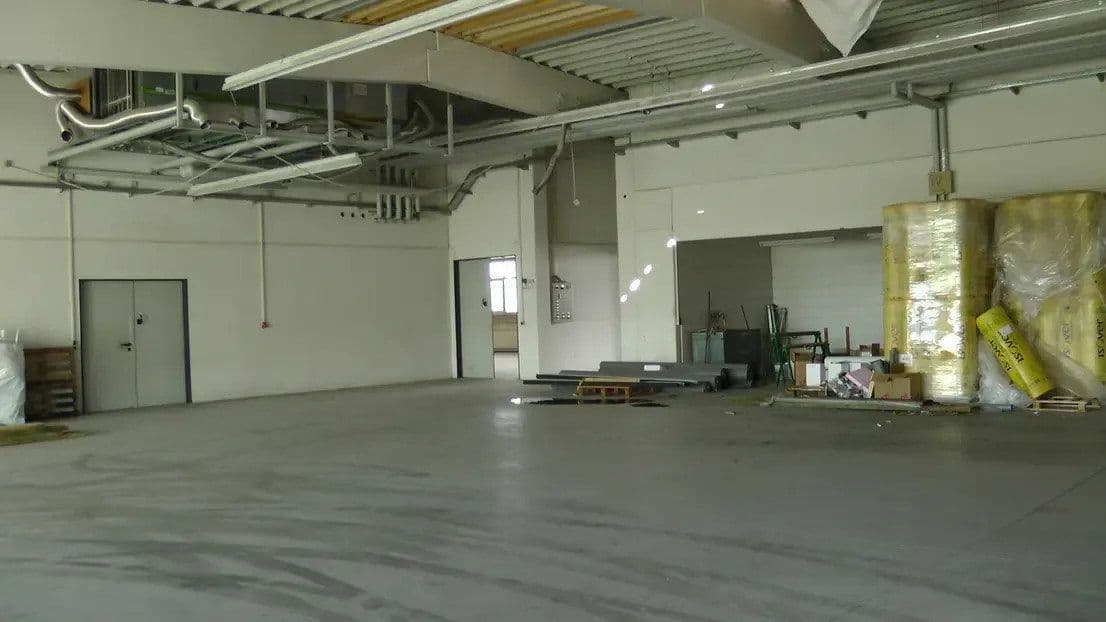 Pronájem nebytového prostoru 4.000 m², Werkstraße 3, Buch, Bavorsko Pronájem nebytového prostoru 4.000 m², Werkstraße 3, Buch, Bavorsko