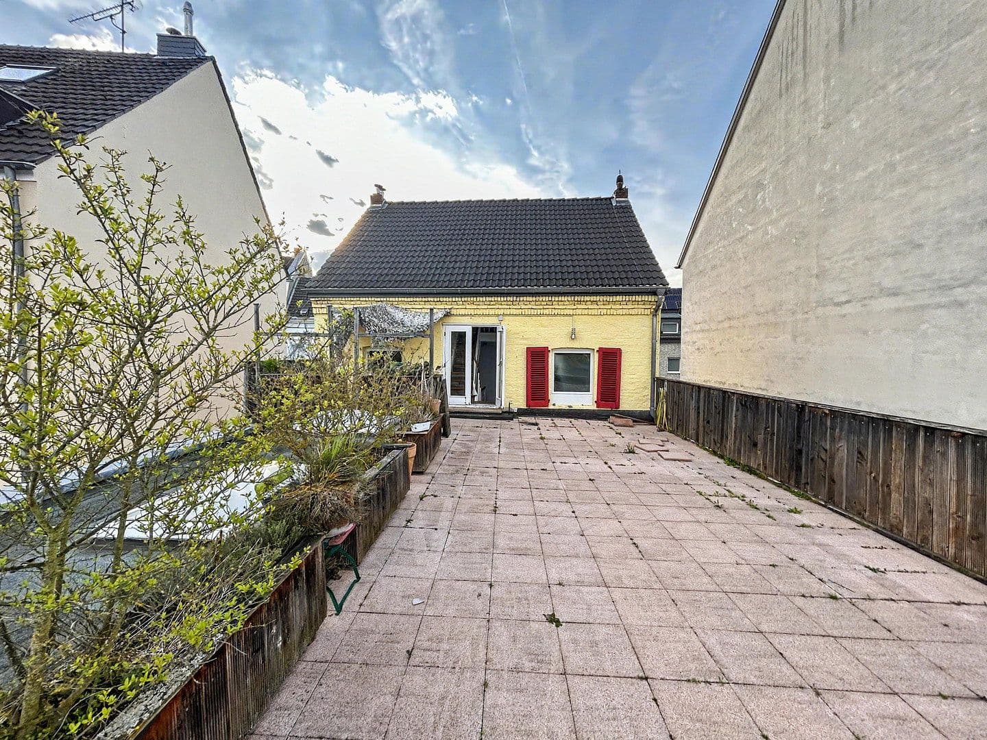 Pronájem domu 150 m², pozemek 65 m², Köln, Severní Porýní-Vestfálsko Pronájem domu 150 m², pozemek 65 m², Köln, Severní Porýní-Vestfálsko
