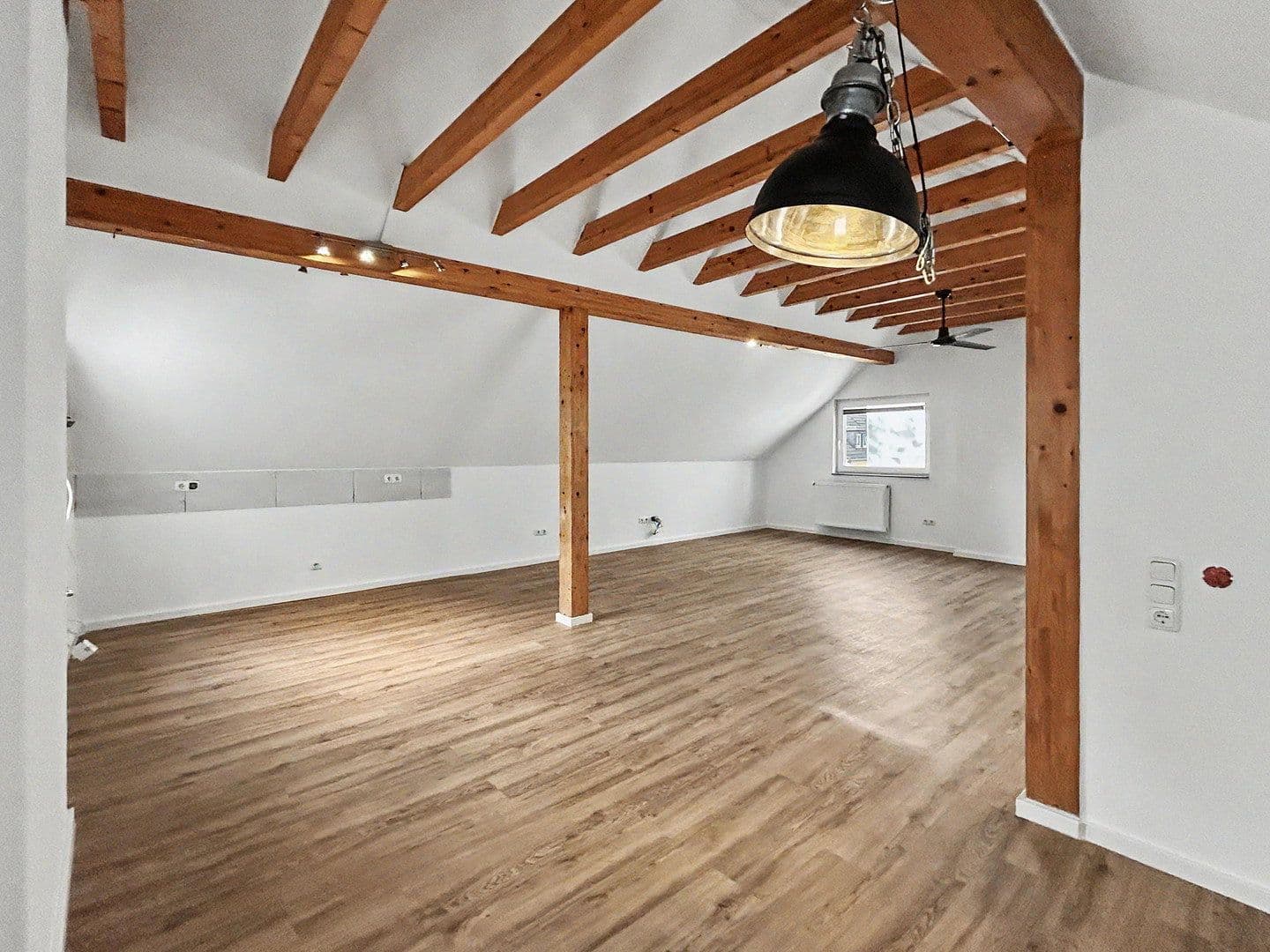 Pronájem domu 150 m², pozemek 65 m², Köln, Severní Porýní-Vestfálsko Pronájem domu 150 m², pozemek 65 m², Köln, Severní Porýní-Vestfálsko