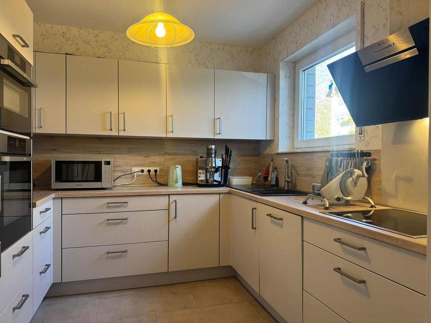 Prodej domu 173 m², pozemek 301 m², Marl, Severní Porýní-Vestfálsko Prodej domu 173 m², pozemek 301 m², Marl, Severní Porýní-Vestfálsko