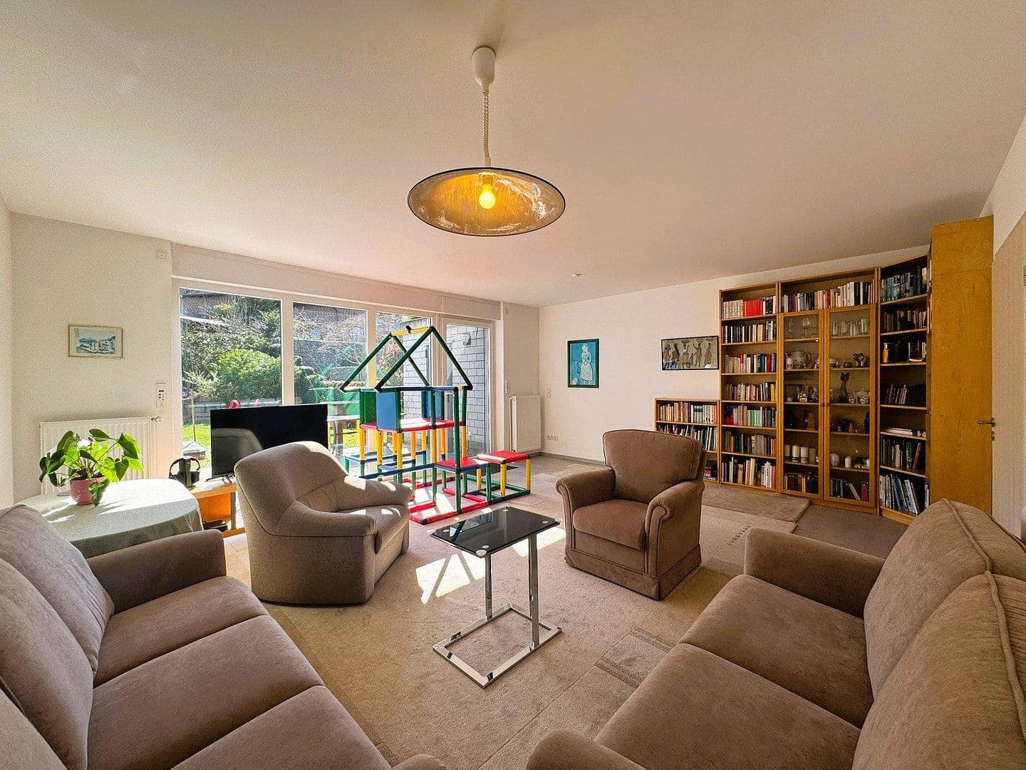 Prodej domu 173 m², pozemek 301 m², Marl, Severní Porýní-Vestfálsko Prodej domu 173 m², pozemek 301 m², Marl, Severní Porýní-Vestfálsko