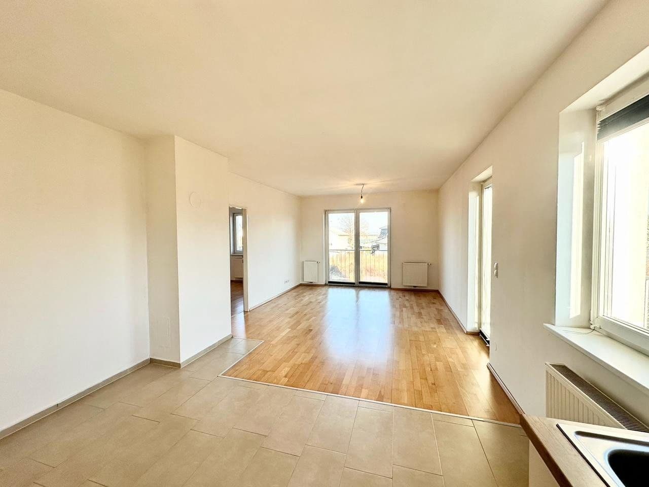 Pronájem bytu 2+1 54 m², Strasshof an der Nordbahn, Dolní Rakousko Pronájem bytu 2+1 54 m², Strasshof an der Nordbahn, Dolní Rakousko