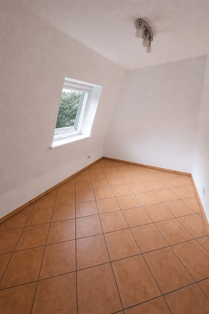 Pronájem bytu 3+1 73 m², Hüttemeisterstraße 15, Lüdenscheid, Severní Porýní-Vestfálsko Pronájem bytu 3+1 73 m², Hüttemeisterstraße 15, Lüdenscheid, Severní Porýní-Vestfálsko