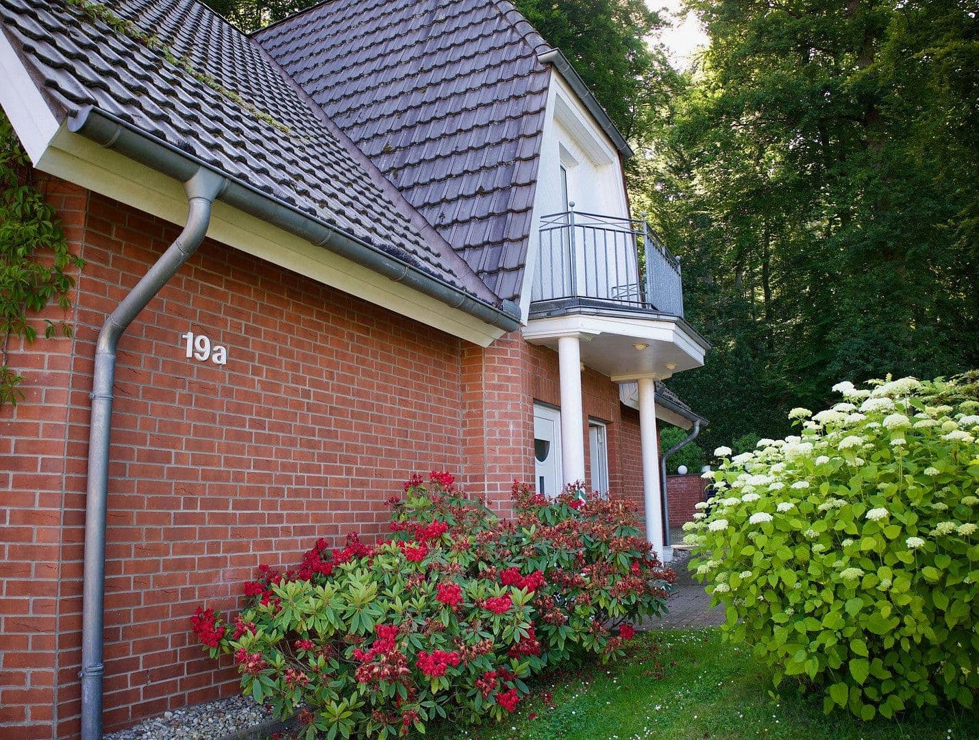 Prodej domu 225 m², pozemek 910 m², Oyler Berg 19A, Marklohe, Dolní Sasko Prodej domu 225 m², pozemek 910 m², Oyler Berg 19A, Marklohe, Dolní Sasko