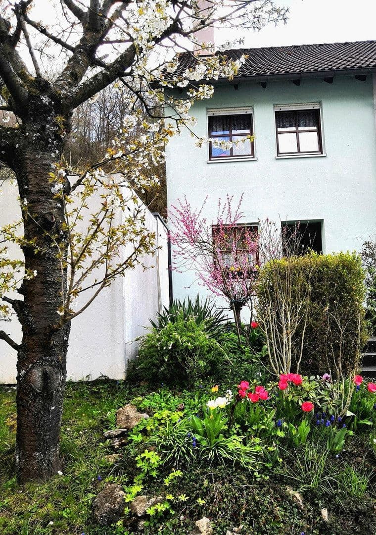 Prodej domu 137 m², pozemek 384 m², Kulmbach, Bavorsko Prodej domu 137 m², pozemek 384 m², Kulmbach, Bavorsko