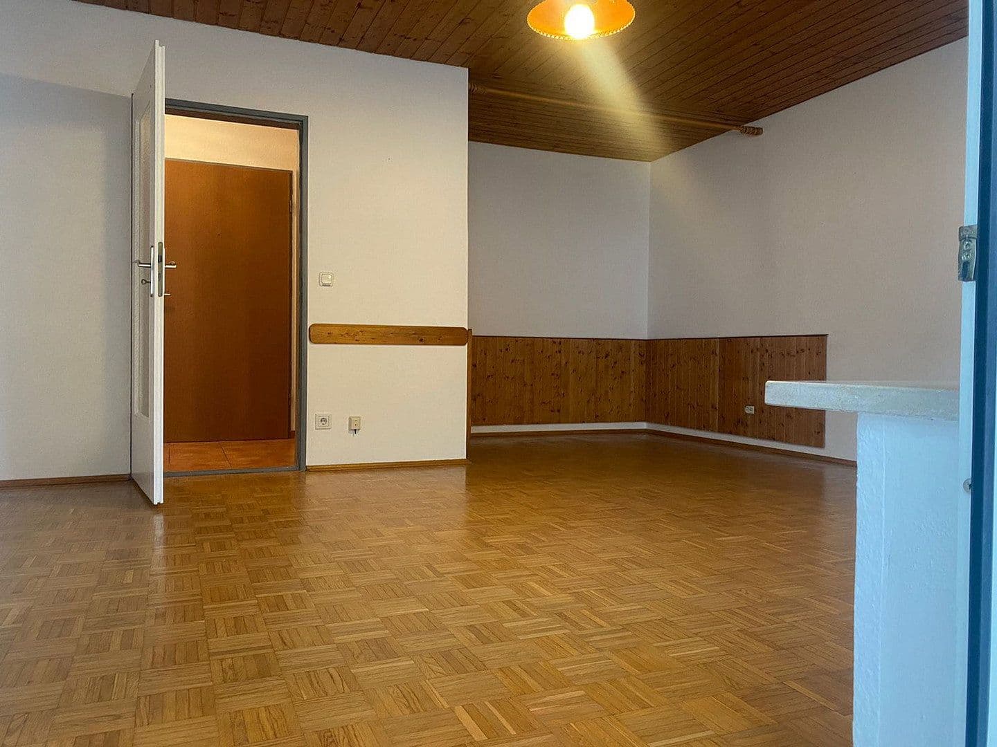 Pronájem bytu 1+1 40 m², Jakob-Kaiser-Straße 6, Dachau, Bavorsko Pronájem bytu 1+1 40 m², Jakob-Kaiser-Straße 6, Dachau, Bavorsko