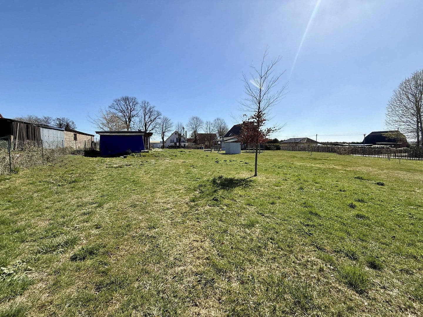 Prodej pozemku 690 m², Kartlow 34, Neuburg, Mecklenburg-Vorpommern Prodej pozemku 690 m², Kartlow 34, Neuburg, Mecklenburg-Vorpommern