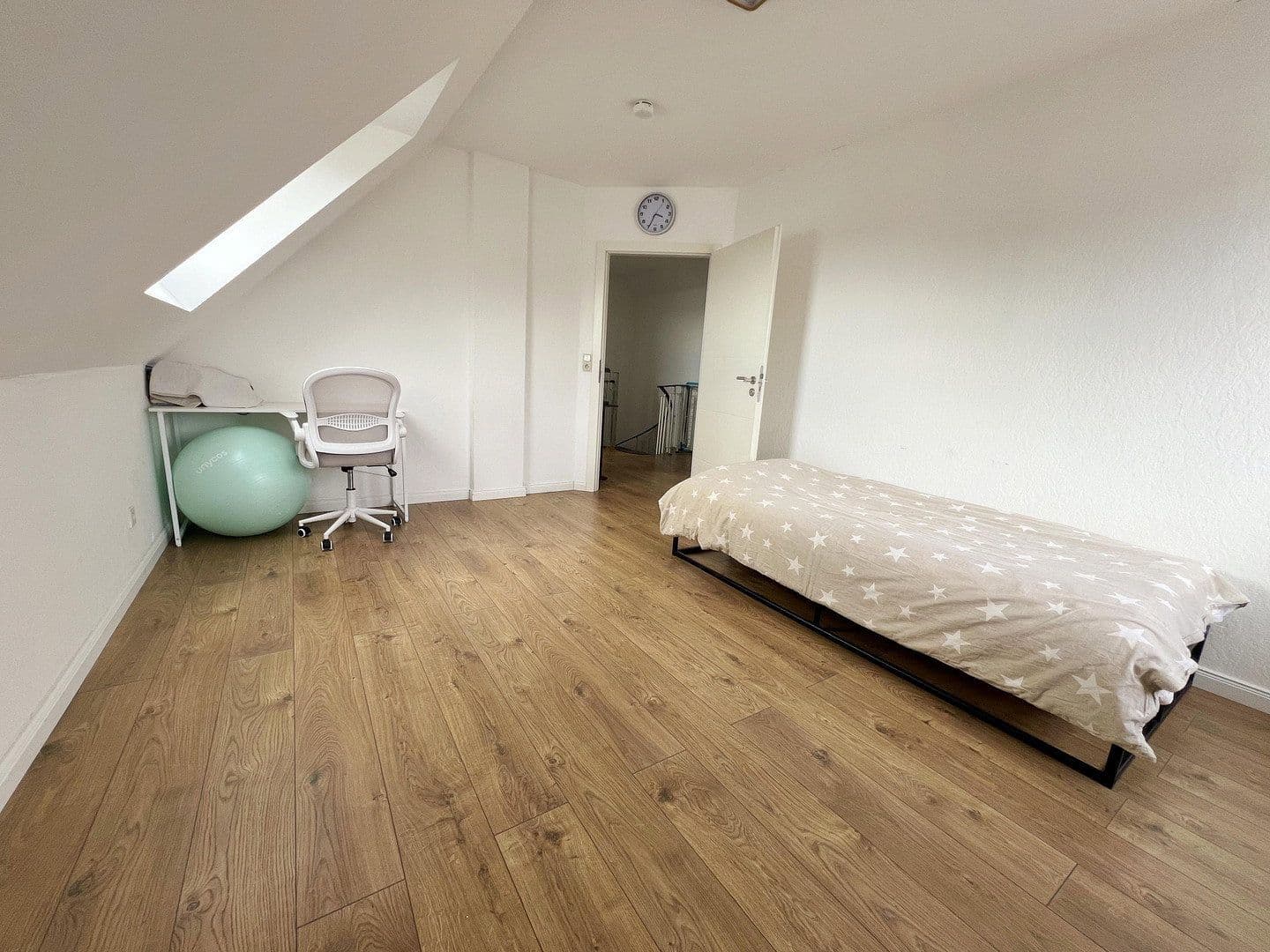 Pronájem bytu 4+1 100 m², Hauptstr. 104a, Lohmar, Severní Porýní-Vestfálsko Pronájem bytu 4+1 100 m², Hauptstr. 104a, Lohmar, Severní Porýní-Vestfálsko