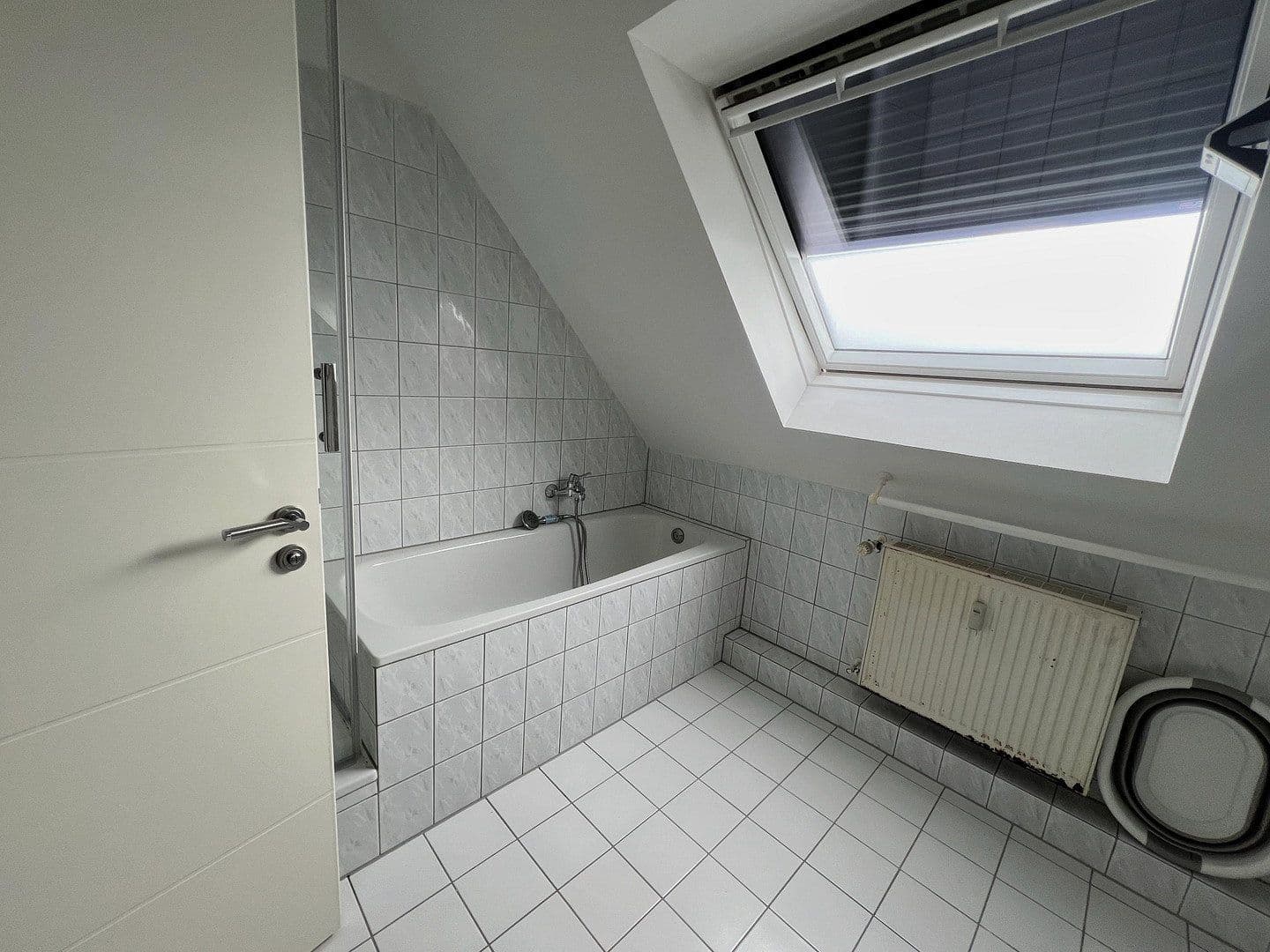 Pronájem bytu 4+1 100 m², Hauptstr. 104a, Lohmar, Severní Porýní-Vestfálsko Pronájem bytu 4+1 100 m², Hauptstr. 104a, Lohmar, Severní Porýní-Vestfálsko