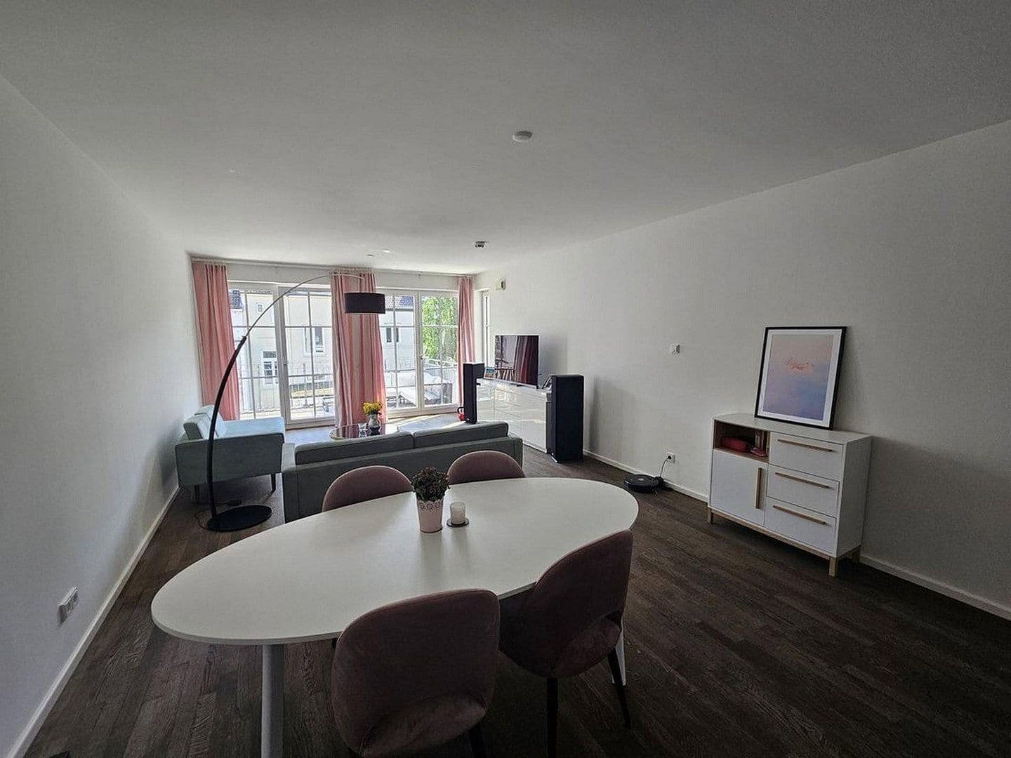 Pronájem bytu 2+1 80 m², Hamburg, Hamburg Pronájem bytu 2+1 80 m², Hamburg, Hamburg