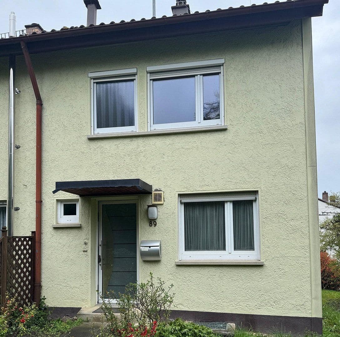 Prodej domu 88 m², pozemek 286 m², Esslingen am Neckar, Bádensko-Württembersko Prodej domu 88 m², pozemek 286 m², Esslingen am Neckar, Bádensko-Württembersko