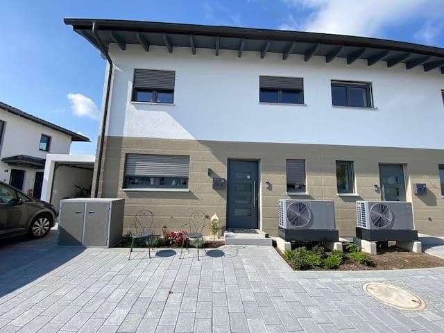 Prodej domu 125 m², pozemek 255 m², Straubing, Bavorsko Prodej domu 125 m², pozemek 255 m², Straubing, Bavorsko