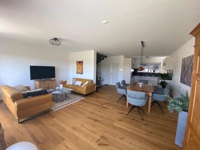 Prodej domu 125 m², pozemek 255 m², Straubing, Bavorsko Prodej domu 125 m², pozemek 255 m², Straubing, Bavorsko