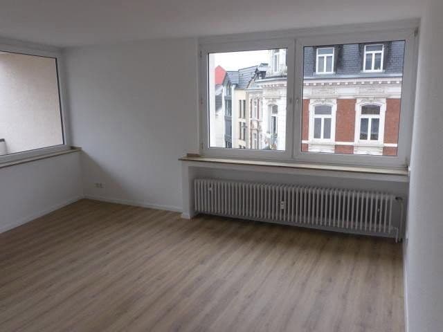 Pronájem bytu 3+1 87 m², Kölner Str. 17, Leverkusen, Severní Porýní-Vestfálsko Pronájem bytu 3+1 87 m², Kölner Str. 17, Leverkusen, Severní Porýní-Vestfálsko