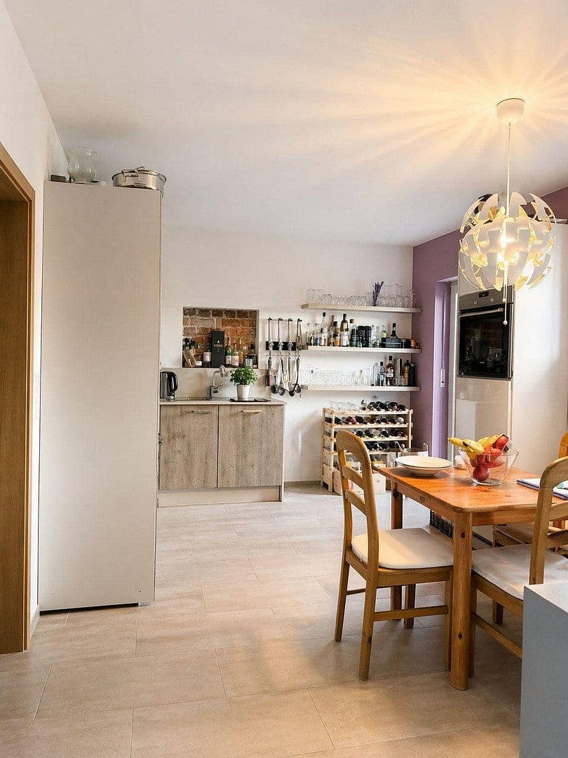 Pronájem bytu 2+1 68 m², Solingen, Severní Porýní-Vestfálsko Pronájem bytu 2+1 68 m², Solingen, Severní Porýní-Vestfálsko