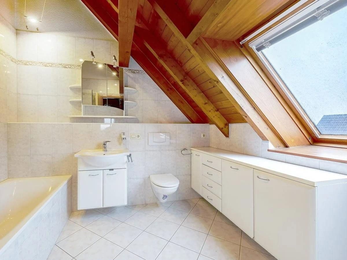 Pronájem bytu 3+kk 115 m², Bachstraße 37, Rheinstetten, Bádensko-Württembersko Pronájem bytu 3+kk 115 m², Bachstraße 37, Rheinstetten, Bádensko-Württembersko