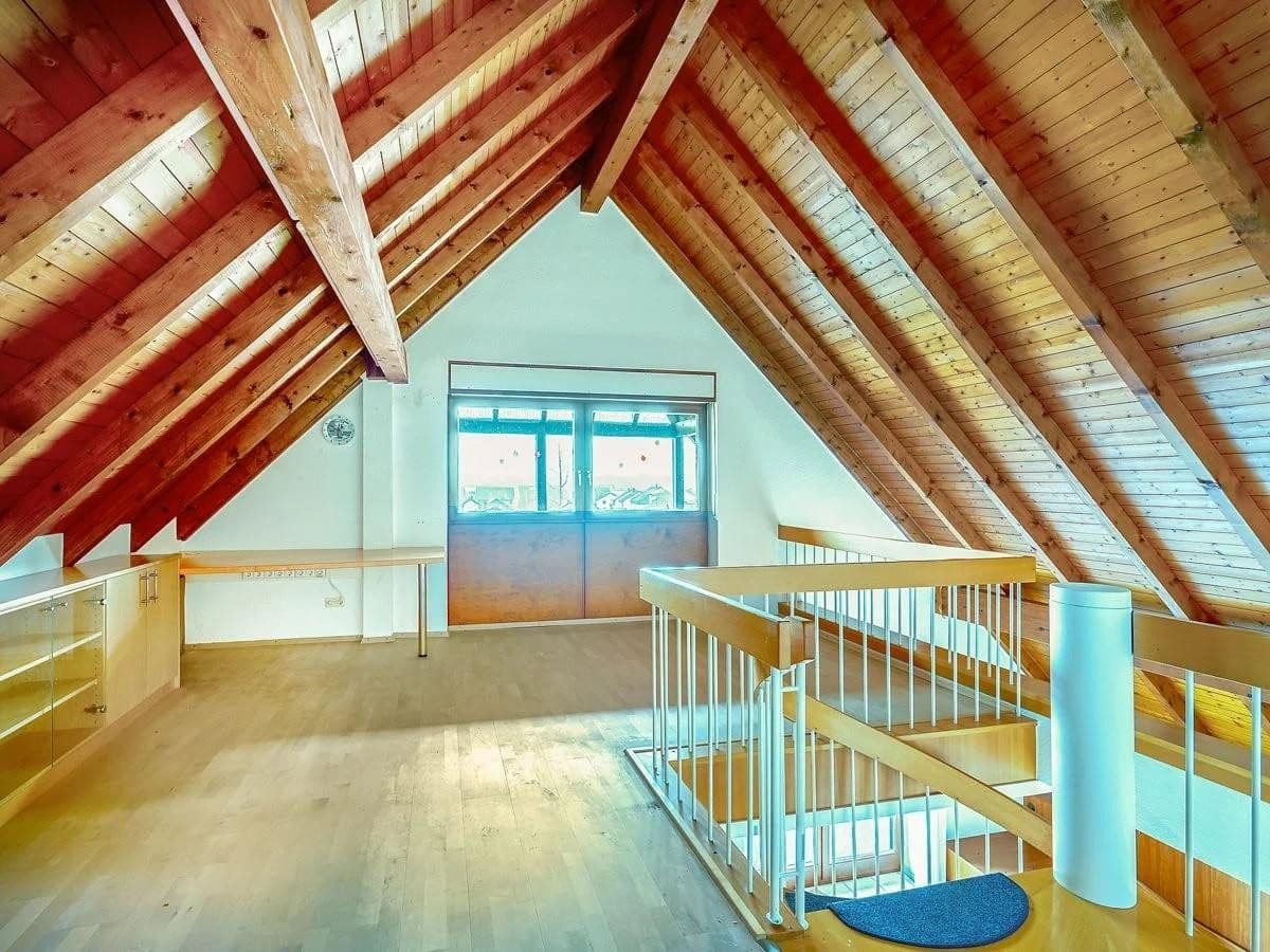 Pronájem bytu 3+kk 115 m², Bachstraße 37, Rheinstetten, Bádensko-Württembersko Pronájem bytu 3+kk 115 m², Bachstraße 37, Rheinstetten, Bádensko-Württembersko