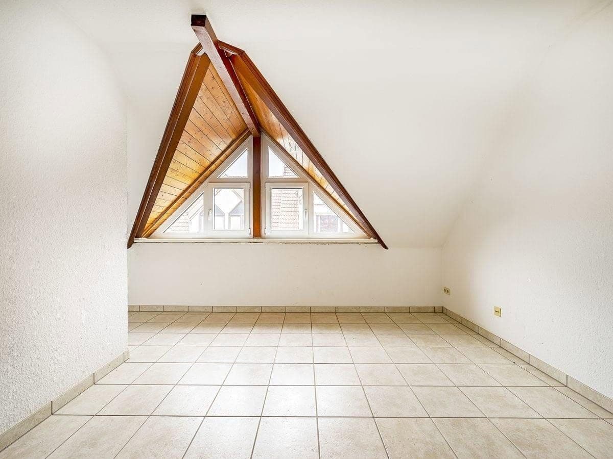 Pronájem bytu 3+kk 115 m², Bachstraße 37, Rheinstetten, Bádensko-Württembersko Pronájem bytu 3+kk 115 m², Bachstraße 37, Rheinstetten, Bádensko-Württembersko