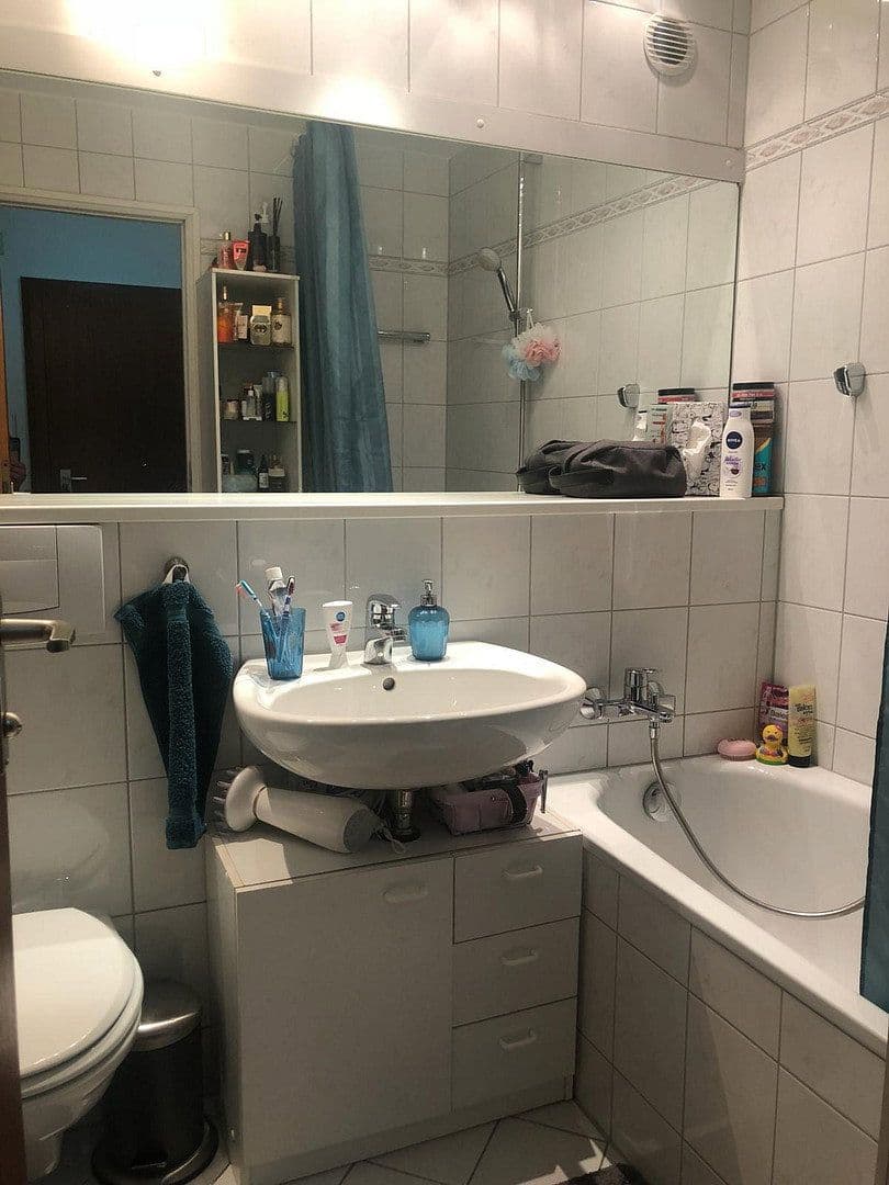 Pronájem bytu 1+1 40 m², Herzog-Johann-Str. 18, München, Bavorsko Pronájem bytu 1+1 40 m², Herzog-Johann-Str. 18, München, Bavorsko