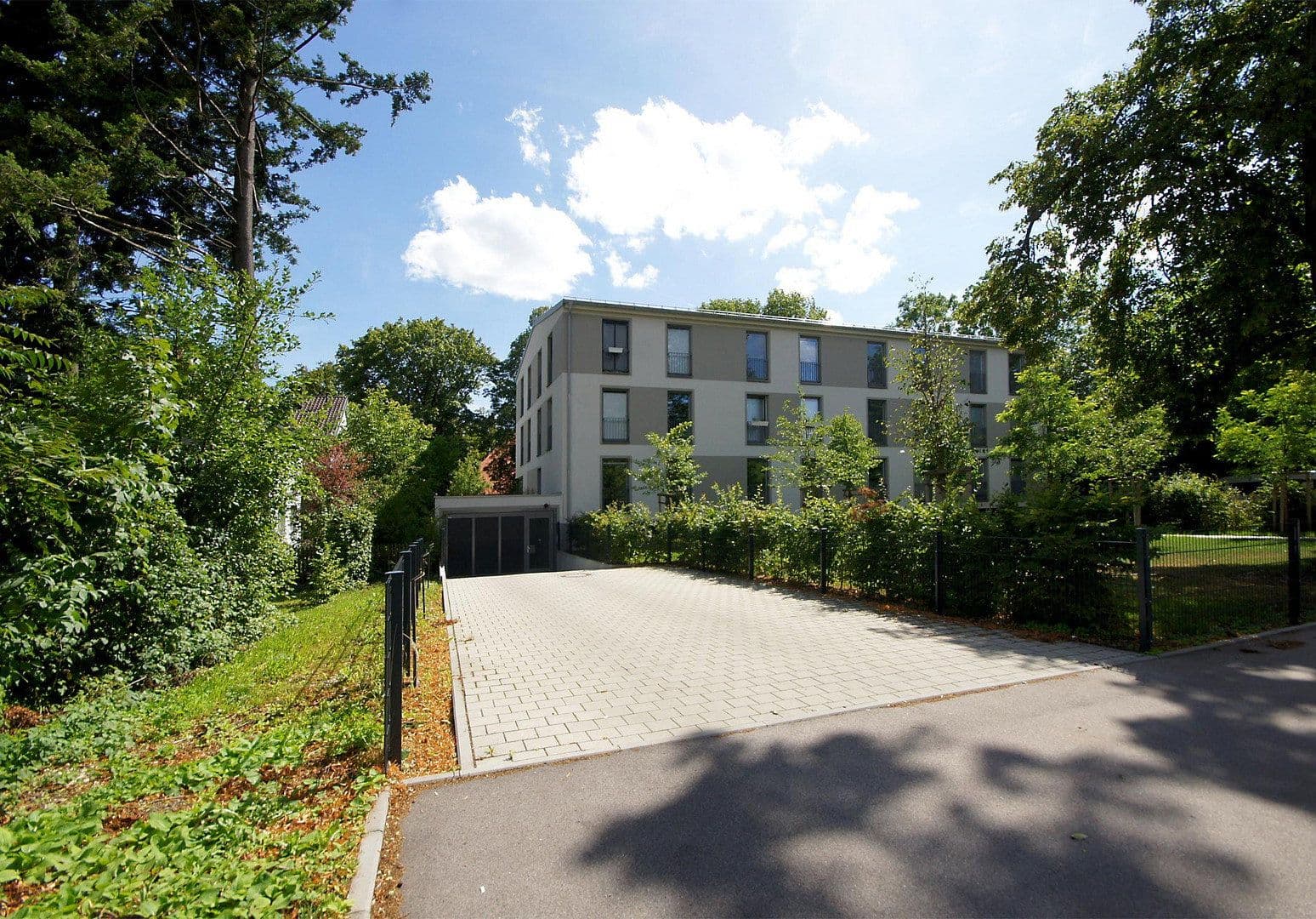 Pronájem bytu 2+1 69 m², Richard-Tauber-Straße 3, München, Bavorsko Pronájem bytu 2+1 69 m², Richard-Tauber-Straße 3, München, Bavorsko