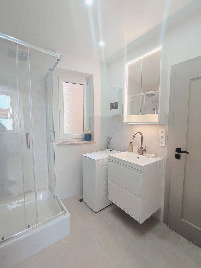 Pronájem bytu 2+1 26 m², Poststraß 38, Stuttgart, Bádensko-Württembersko Pronájem bytu 2+1 26 m², Poststraß 38, Stuttgart, Bádensko-Württembersko